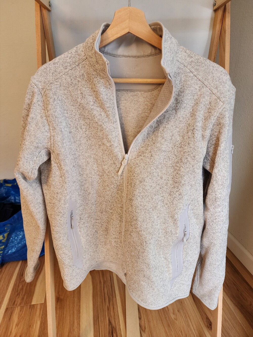 Arc'teryx Women's Beige Zip Fleece New Without Tags